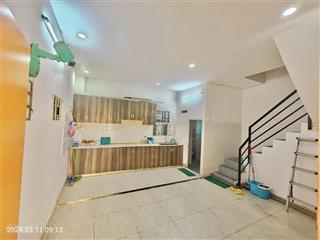 Cho thuê nhà 1 trệt 1 lầu 2pn 5x10m mặt tiền kinh doanh đường lê văn lương gần lotte