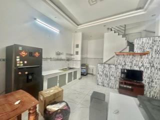 Cho thuê nhà 1 trệt 2 lầu sân thượng 3pn 4wc hẻm 308 huỳnh tấn phát q7