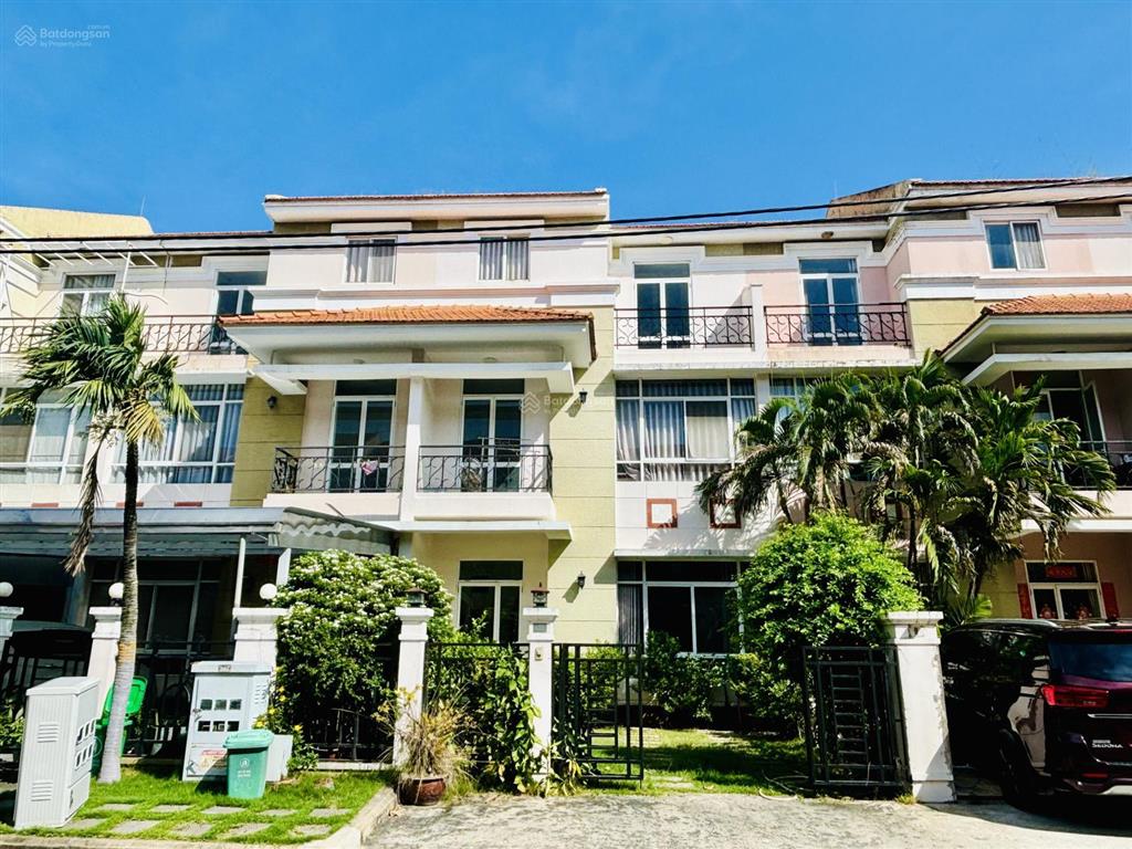 Cho thuê căn biệt thự vườn, nội thất hiện đại tại làng chuyên gia the oasis, thuận an, bình dương