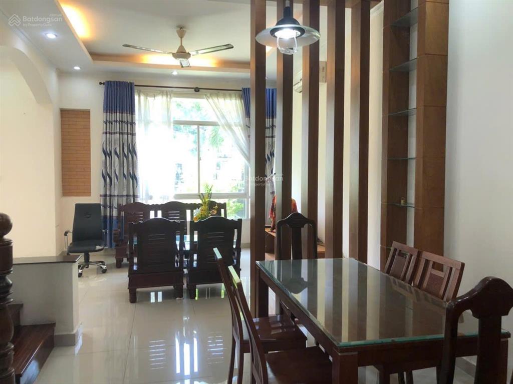 Cho thuê căn biệt thự vườn, nội thất hiện đại tại làng chuyên gia the oasis, thuận an, bình dương