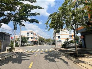 Chủ kẹt nh cần bán gấp căn shophouse 2 mặt tiền tại đh quốc tế vđ. giá tốt nhất tt.  0975 362 ***