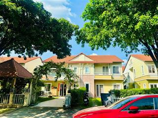 Chủ chuyển công tác cần bán căn villa 300m2 sẵn hđ thuê 25tr tại the oasis liền kề aeon,sân golf sb
