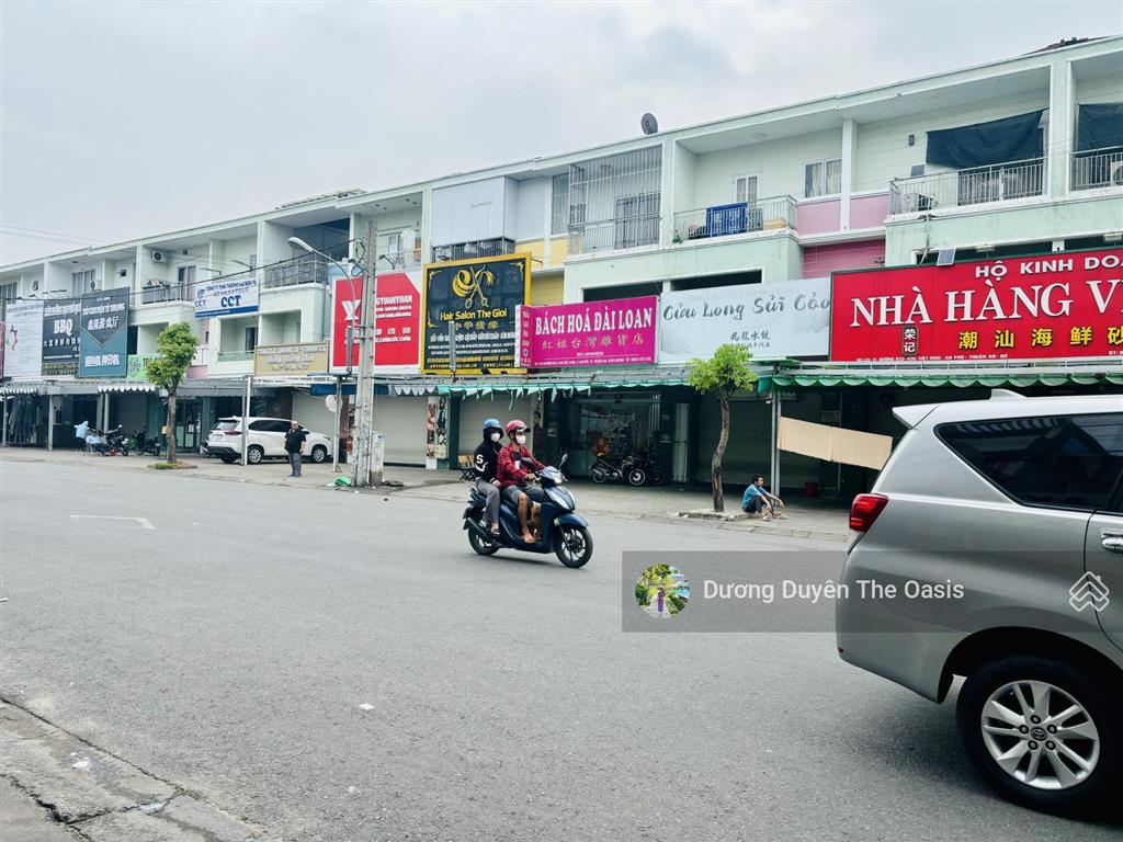 Chủ đi nước ngoài cần bán nhà phố 3 tầng đường d33(china town). dãy kinh doanh mua bán0975 362 ***