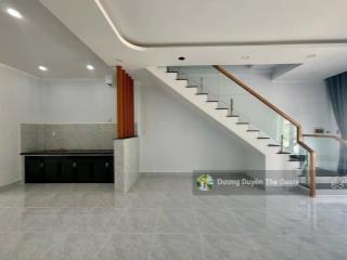 Cho thuê căn góc 2 mặt tiền với 3 phòng ngủ và 2wc cạnh trường đại học việt đức và trung tâm mp1234