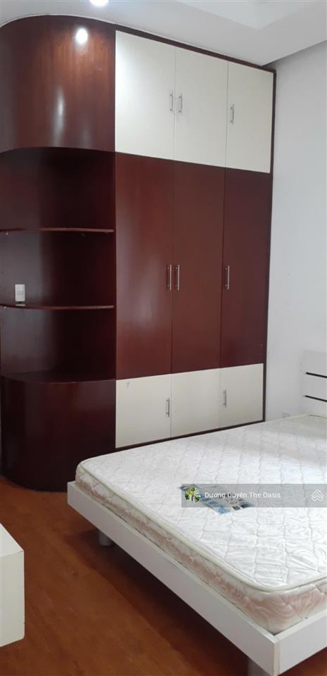 Chủ chuyển công tác cần bán căn bt 300m2 trục đường chính theoasis liền kề aeon sân golf 0975 362 ***