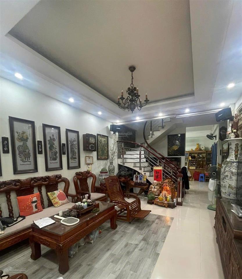 Chính chủ nhờ bán nhà đẹp dân xây, mặt ngõ phố nguyễn ngọc vũ, cầu giấy, dt 48m2, 4t, chỉ 8.55 tỷ