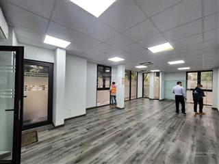 Chính chủ cần cho thuê sàn văn phòng tại phố vũ phạm hàm dt 80m2 giá cực rẻ chỉ 12tr/th 0972 524 ***
