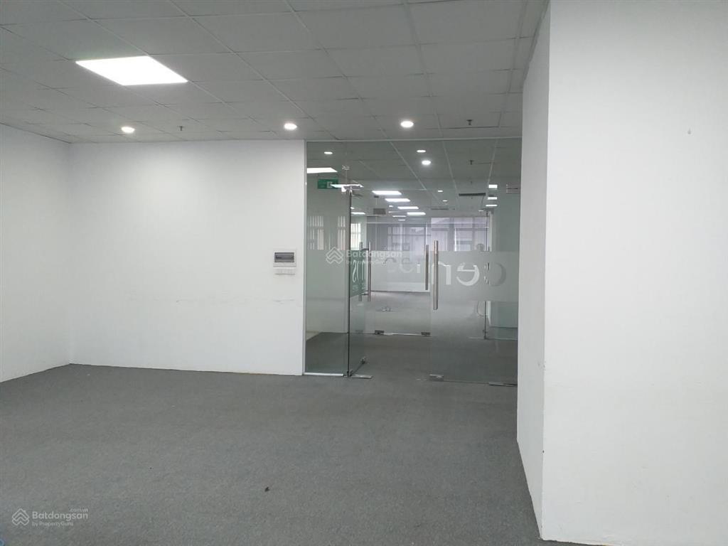 Chính chủ cần cho thuê sàn văn phòng tại cầu giấy, mặt đường phạm hùng, dt 160m2 giá chỉ 230k/m2/th