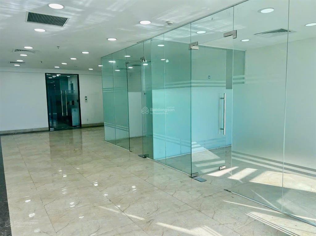Cần cho thuê gấp sàn văn phòng tại mỹ đình đường lê đức thọ dt 100m2 giá thuê 19tr/th  0972 524 ***