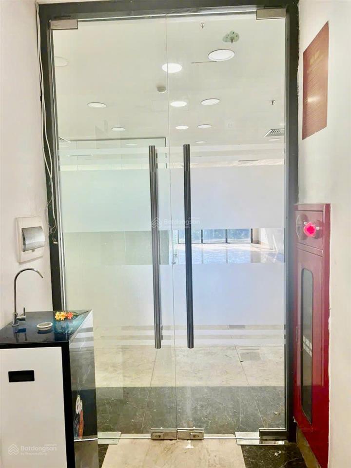 Cần cho thuê gấp sàn văn phòng tại mỹ đình đường lê đức thọ dt 100m2 giá thuê 19tr/th  0972 524 ***