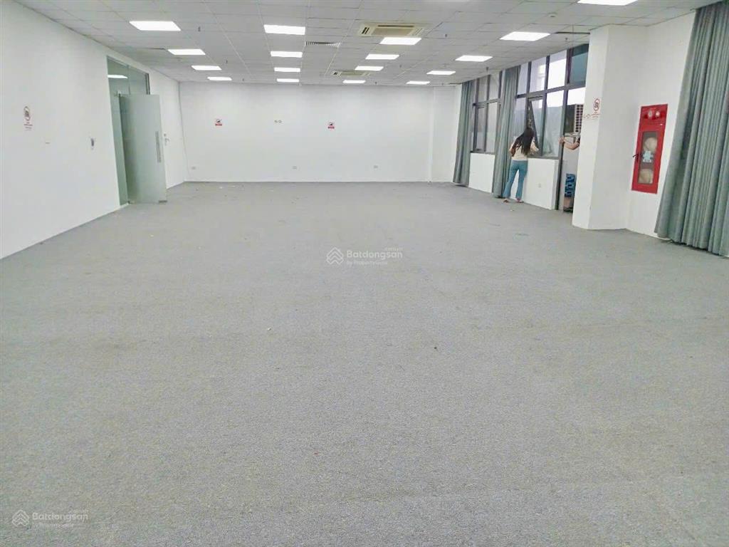 Bql toà nhà n07 mặt đường thành thái cần cho thuê gấp diện tích 150m2 giá thuê cực rẻ chỉ 200k/m2