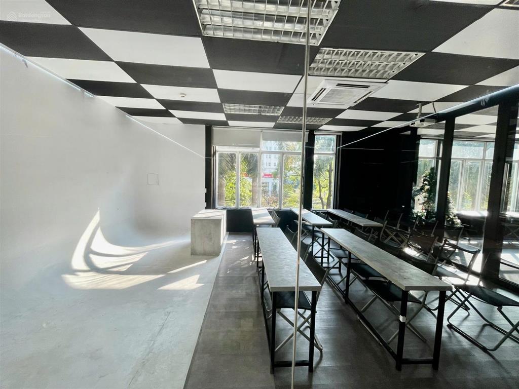 Chính chủ cho thuê sàn văn phòng tại cầu giấy, tôn thất thuyết dt 260m2 giá chỉ 190k/m2/th,  ngay