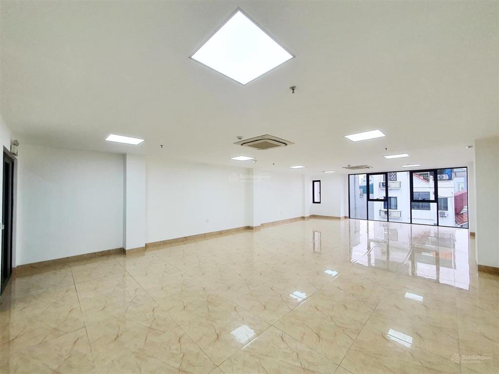 Chính chủ cần cho thuê gấp sàn văn phòng tại mỹ đình lê quang đạo dt 120m2 giá chỉ 20tr/th vào ngay