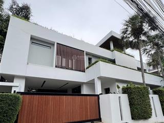 Tìm đâu ra. biệt thự vip siêu đẹp ở đường trần não  quận 2. 15x24m cn 360m. giá 68 tỷ