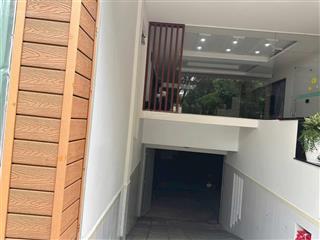 Bán nhà riêng đẹp có tầng hầm 100m2 4 lầu sát bên cạnh aeon mall bình tân