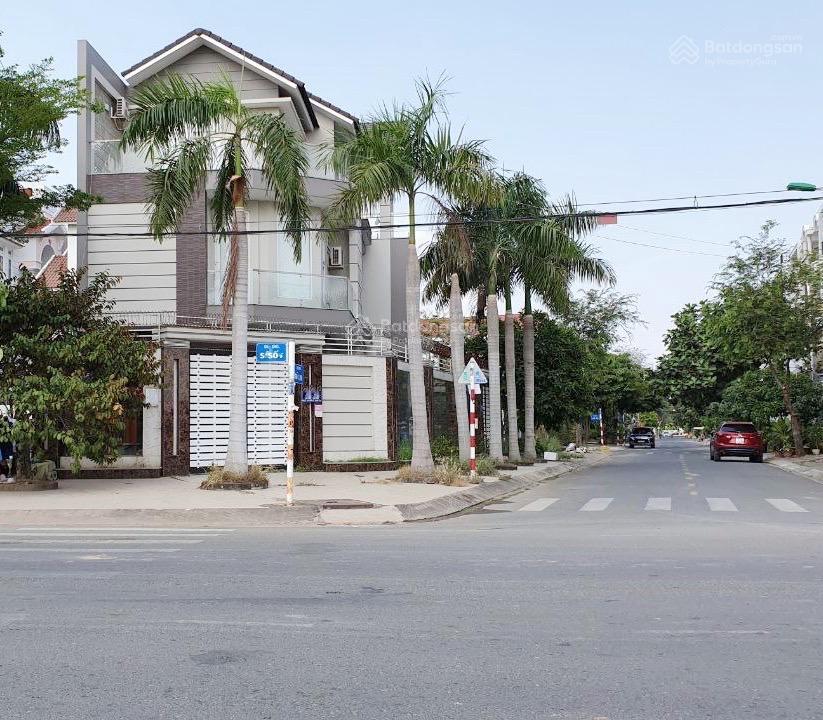 Cho thuê biệt thự đẹp 4pn, 5wc, 200m2 tại đ.số 13b, bình trị đông b, bình tân. nhà cạnh aeon bt