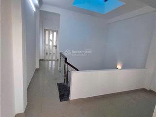 Mặt tiền kd ngã tư bốn xã, lê văn quới, trệt 2 lầu 120m2 ngang 5m, ô tô vô nhà