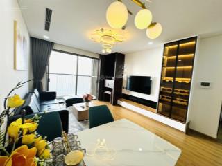 Bán căn hộ 3pn hà đô park view, 130m2 tầng trung ban công hướng mát, có sổ, có slot ôtô giá 9,9 tỷ
