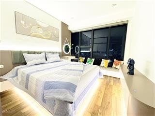 Bán ch 2pn view đẹp tại the sun mễ trì, 5,9 tỷ, 81m2 tầng trung ban công hướng mát, full nội thất
