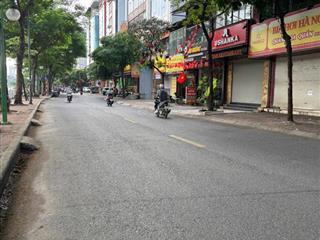 Mặt đường nguyễn khang . nhà 7t x dt 82m x mt 5.2m.vỉa hè, oto tránh, kinh doanh.giá 47.5tỷ.