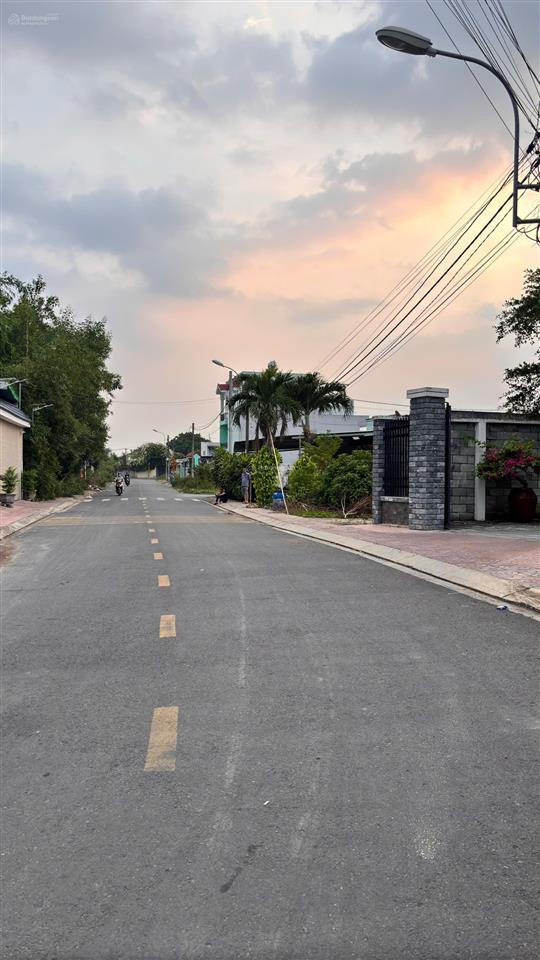 Chính chủ bán đất góc 2 mặt tiền chợ việt kiều củ chi đường thông tỉnh lộ 8