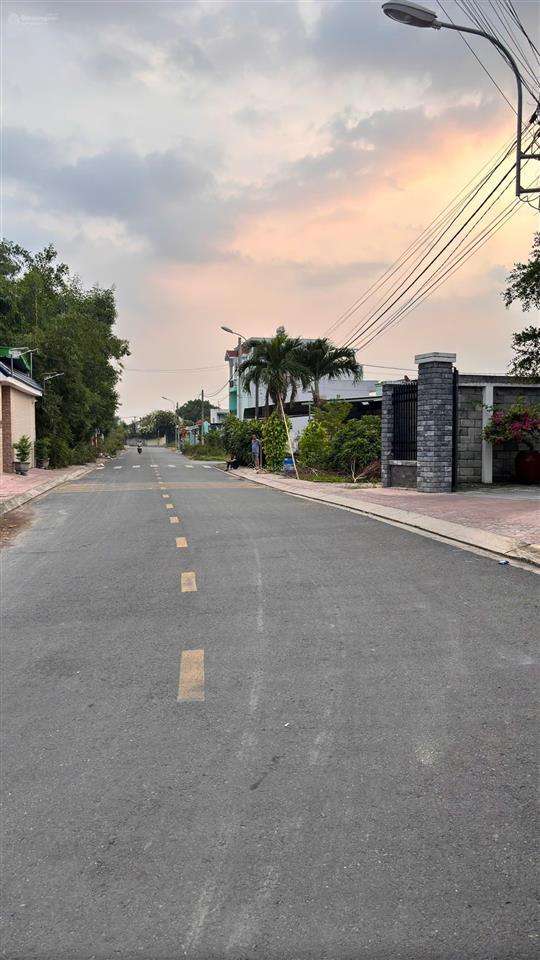 Chính chủ bán đất góc 2 mặt tiền chợ việt kiều củ chi đường thông tỉnh lộ 8