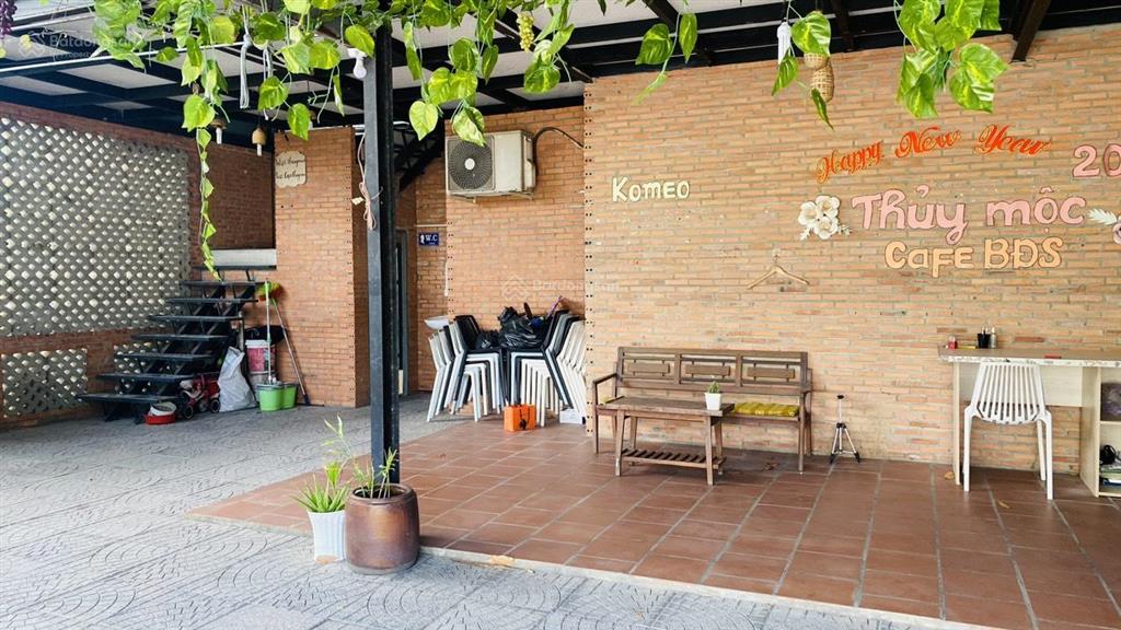 Chính chủ bán lỗ 1 tỷ quán cafe ngay đường tỉnh lộ 9 giáp hóc môn sổ hồng thổ cư kinh doanh ngay