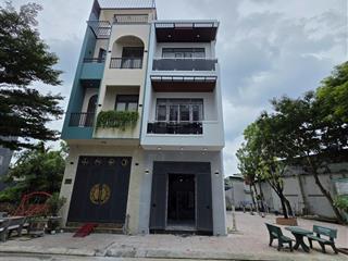 Bán căn góc mới kế công viên 1t2l 4x22.8m hoàn công, đường d6 kdc lộc phát, tặng nội thất