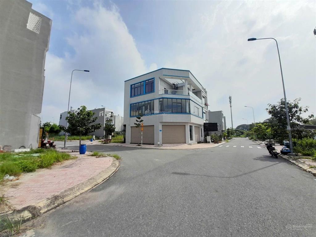 Bán lô góc 7.6x15m, đường d2 kdc phú hồng thịnh 9 (giá như lô thường)