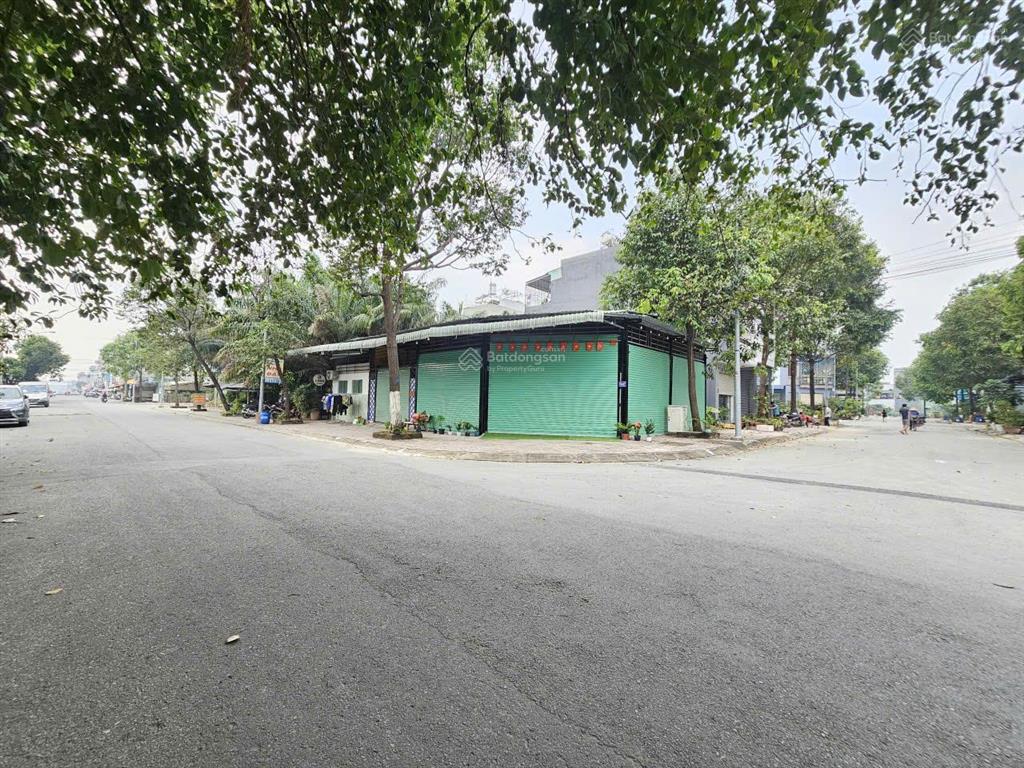 Bán căn góc cấp 4 (10.5x17m), đường số 11 kdc thanh bình p. bình hòa