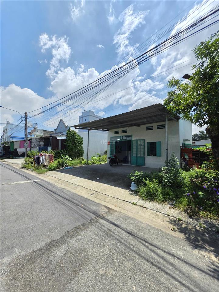 Bán nhà cấp 4 (10x30m), đường n4 kdc đông an p. tân đông hiệp, đang thuê 6tr/th