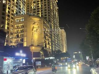 Phố xuân diệu120mx7 tầngthang máy22 phòng studiodòng tiền cực khủng. giá 54 tỷ