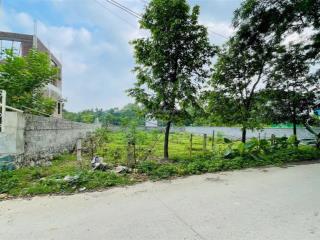 Siêu phẩm 678m đất thổ cư vuông, mặt tiền rộng giá rẻ