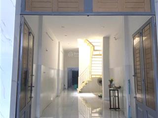 Nhà mới xây gần chợ xóm mới 3x18m trệt lầu 2pn 2wc, hẻm xe hơi, giá 11 triệu, p16, gv