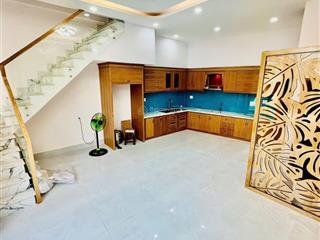 Full nội thất trệt 2 lầu sân thượng 3pn 3wc đường số 8 p11 gv giá 16 triệu