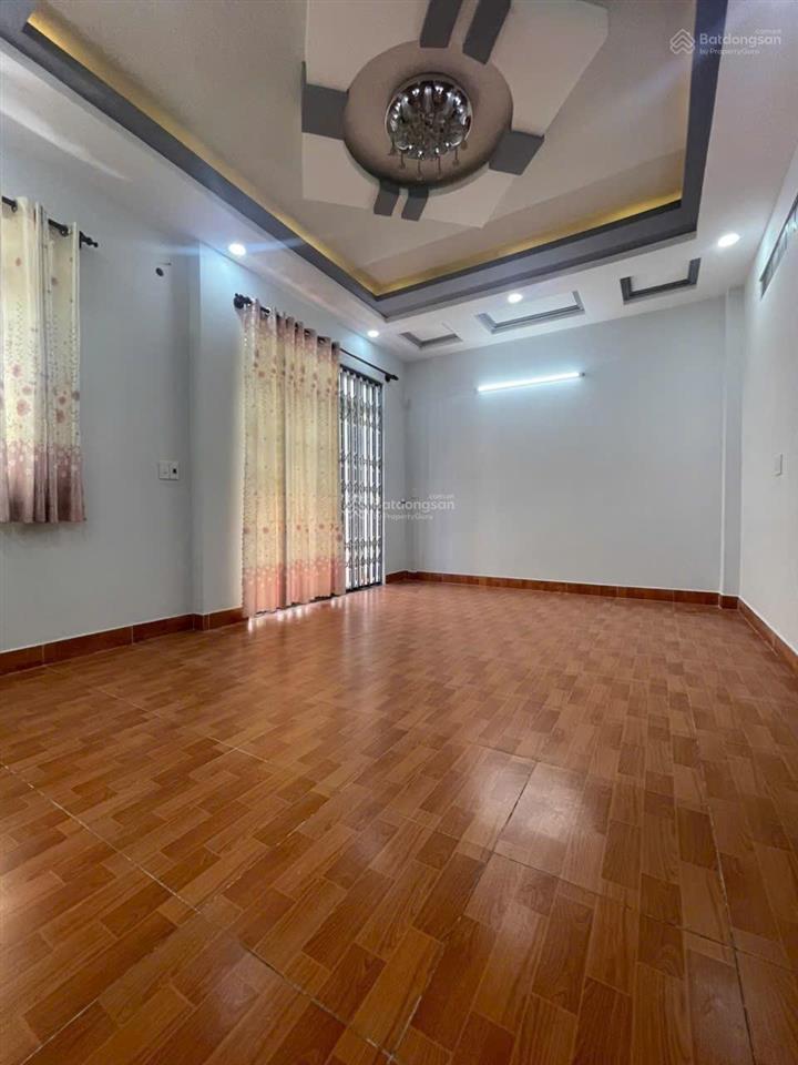 Trệt 2 lầu sân thượng 4x14m gồm 3pn 3wc sẵn máy lạnh hẻm xe tải phan huy ích