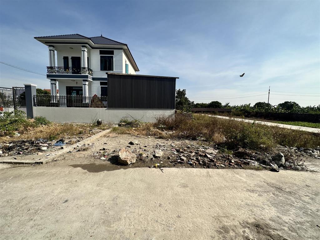 Chính chủ cần bán đất tân dân, khoái châu, hưng yên 105m2, mặt tiền 7.4m giá 1.55 tỷ. lô góc, ô tô