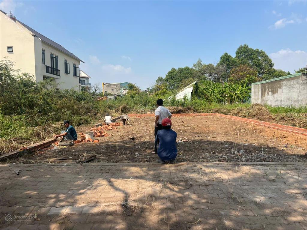 Đất mặt tiền kdc vĩnh phú1thuận anbình dương  129m2  giá 5tỷ100 đất full thổ cư sổ hồng riêng