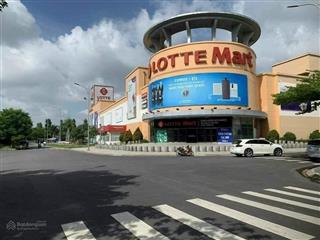 Chủ định cư nước ngoài cùng con nên bán nhà ngay đường nguyễn trãi vào 10m  đường ô tô 4m