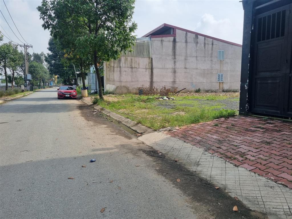 Lô đất 230m2 (10 x 23m) gần sông sg, đường nhựa 16m, sát quốc lộ 13, ngay bvqt hạnh phúc