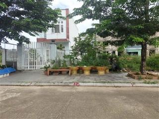 Chính chủ gửi bán lô đất nền khu a4. đô thị golden hills đà nẵng.  0968 678 ***