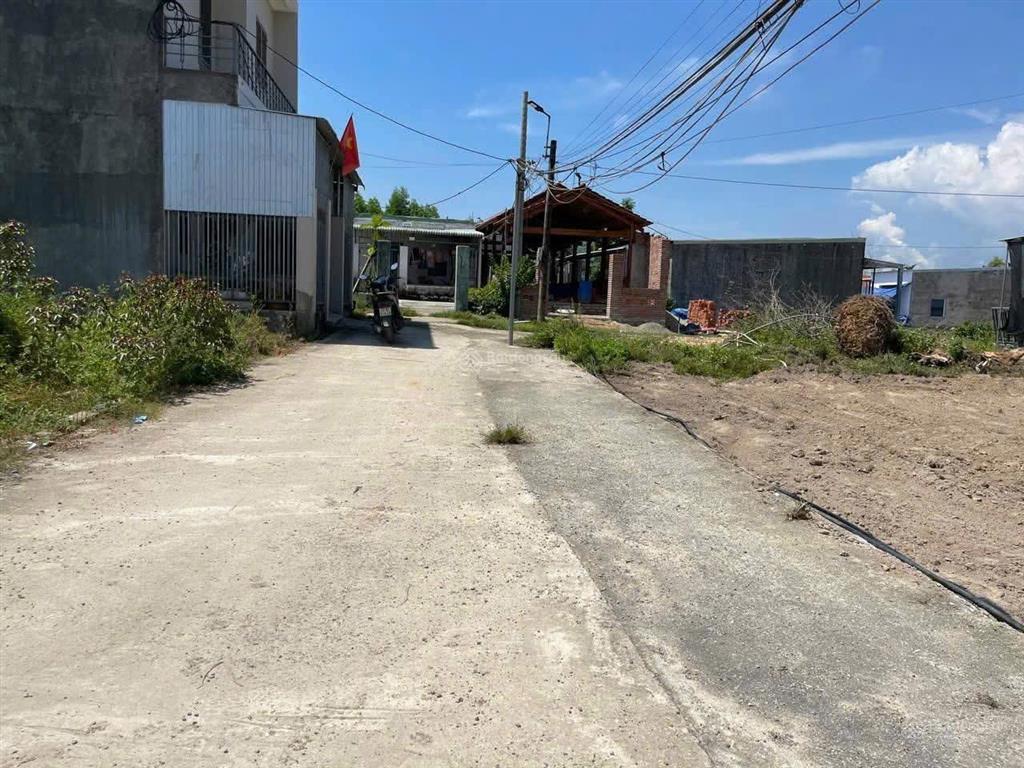 Gía rẻ bất ngờ. chỉ 1ty4 sở hữu ngay nhà riêng tại hòa sơn, hòa vang, đà nẵng.  0968 678 ***