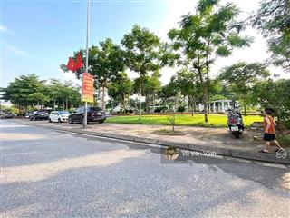 Bán đất cạnh công viên, hồ 31ha thạch bàn 108m2, mặt tiền 5.7m, giá nhỉnh 12 tỷ