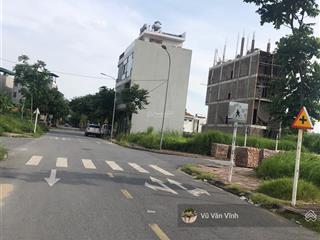 Bán đất đấu giá cự khối, 2 mặt tiền, vỉa hè rộng, 66m2, mặt tiền 5m, giá nhỉnh 14 tỷ.