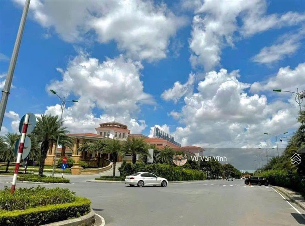 Bán đất khu quân đội 918, cạnh sân golf, tô tránh, vỉa hè, 80m2, mặt tiền 7.6m, giá 19 tỷ.