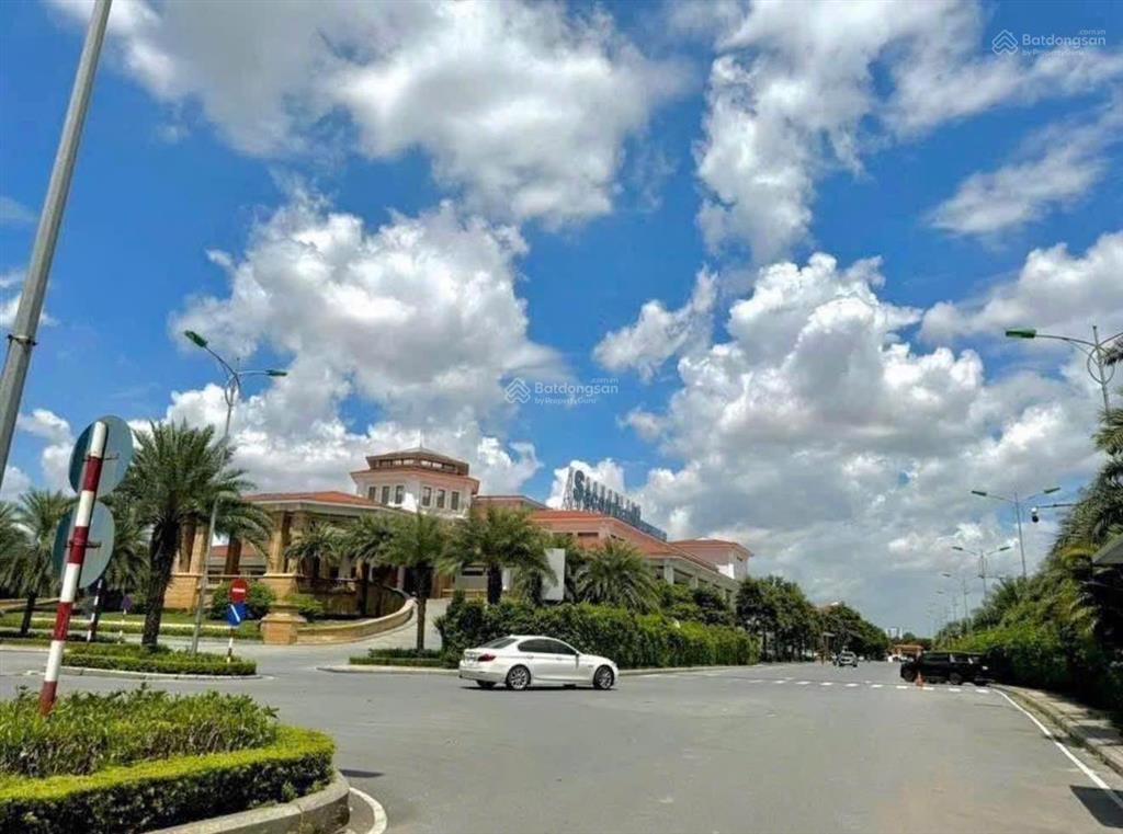 Bán đất khu 918, cạnh sân golf, ô tô tránh, vỉa hè rộng, 60m2, mặt tiền 4m, giá nhỉnh 15 tỷ.