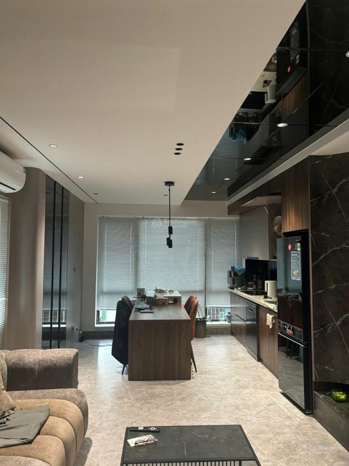 Bán nhà phố trạm, gara, thang máy, 50m2, 6 tầng, mặt tiền 4.2m, giá 12 tỷ