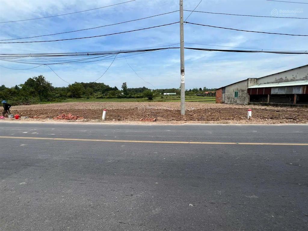 Bán lô đất mt tỉnh lộ 7, xã an nhơn tây, củ chi.
đất cao ráo bằng phẳng, dt 150m2