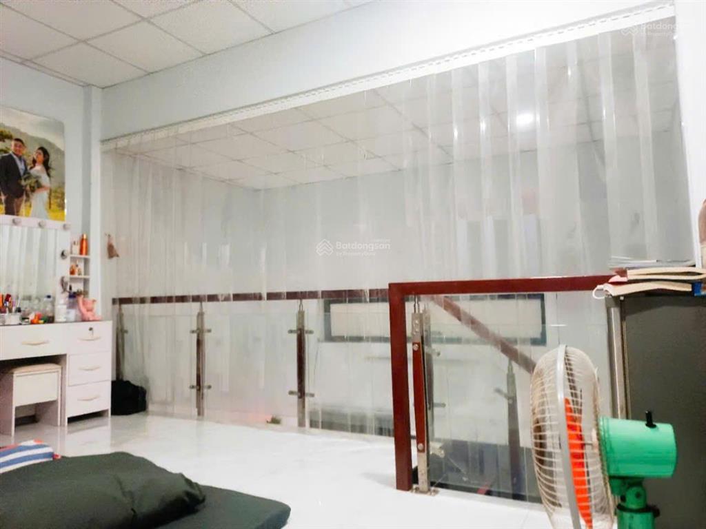 Chủ cần tiền gấp, để lại nhà 2 mặt thoángmới đẹp2 tầngcách chợ chỉ 3 phútsổ riêngchỉ 4,1 tỷ