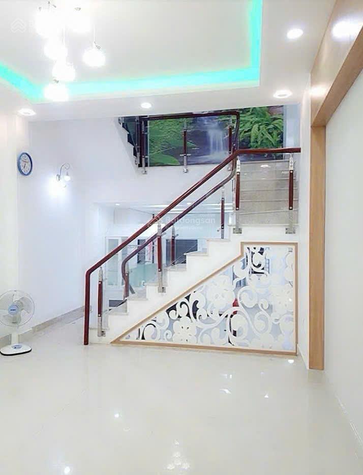 Bán nhà mặt tiền quận 2,kinh doanh dòng tiền giá cực tốt chỉ với 10,8 tỷ,75m2